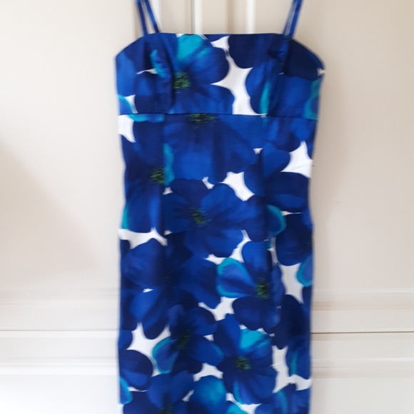 Summer Floral dress - Picture 2 of 8